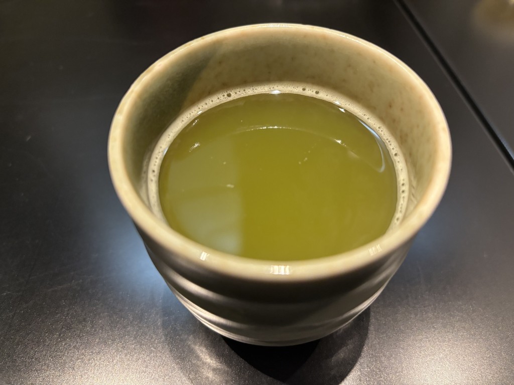 お茶にビール２