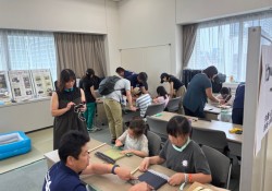 ２５こども経産省４