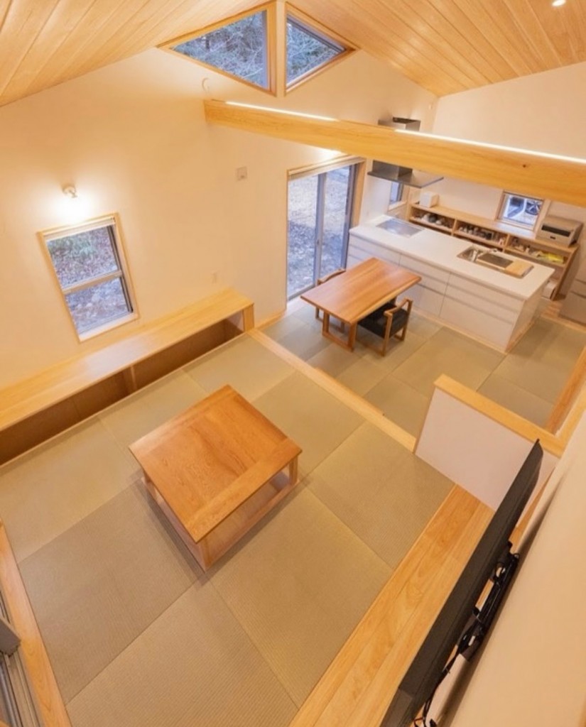 総畳敷き別荘１１